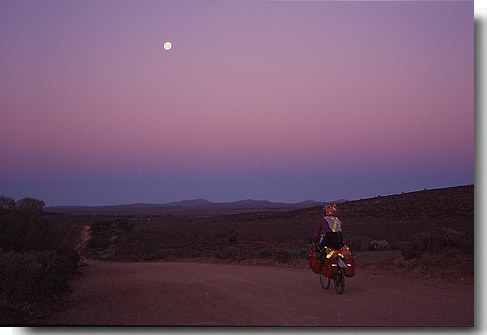 Australia Bicycle Touring Photos Moonrise Flinders